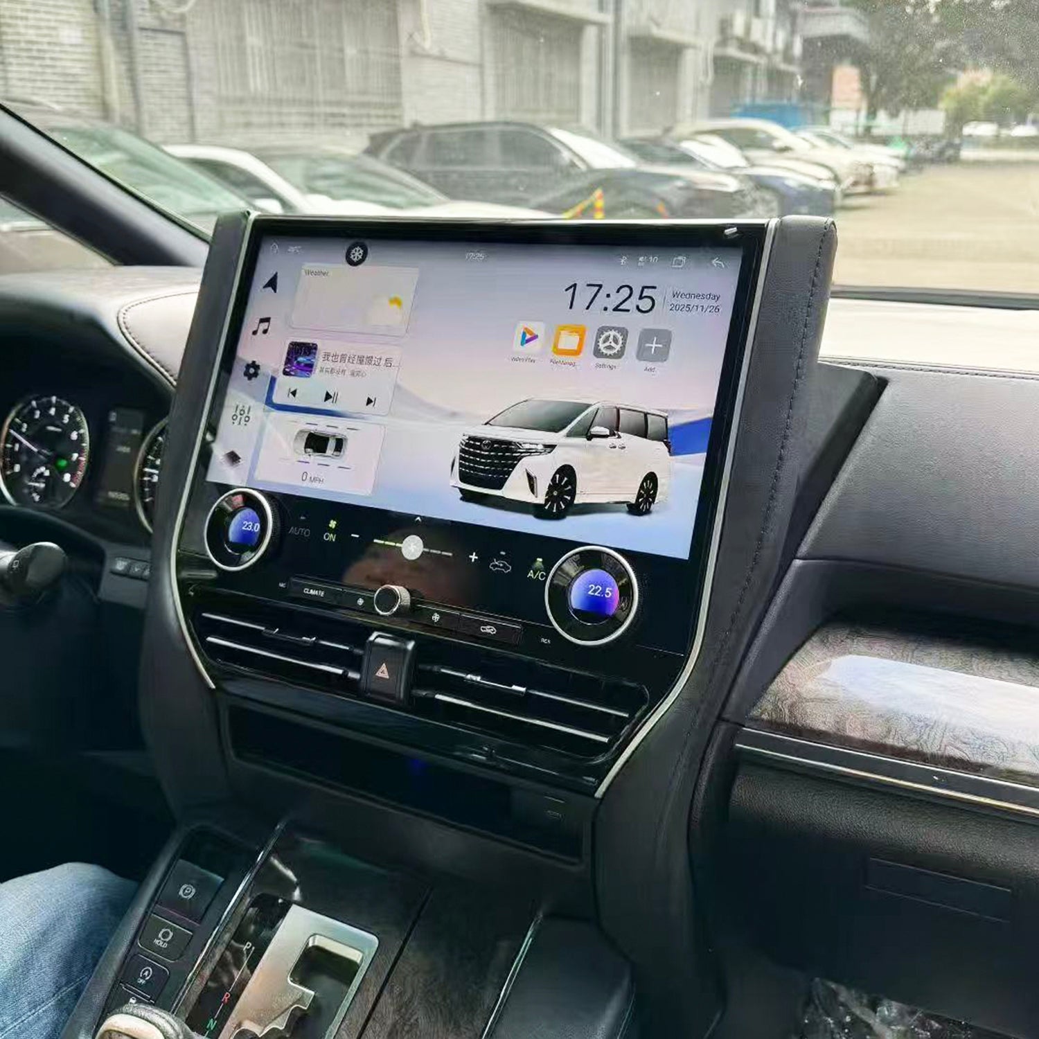 Toyota Alphard 2015-2023 16.8-inch andriod car stereo carplay andriod auto 360 panoramic view